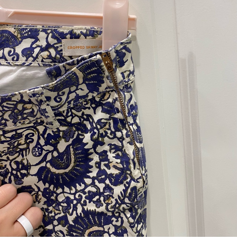 Tory Burch Izzy Printed Crop Skinny Jeans - Picture 5 of 7